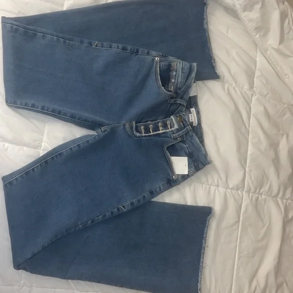 Good American - Picture 2 of 5